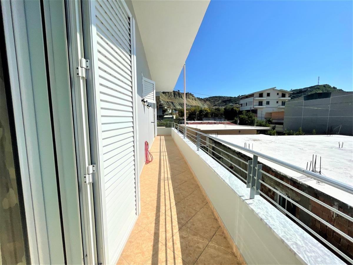 Apartment Iremia Family Holidays Vlore